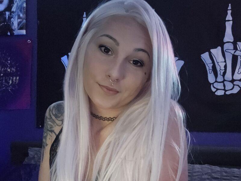 New camgirl model JennaJaded