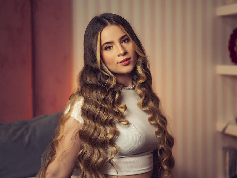 New camgirl model MitsuriMoore